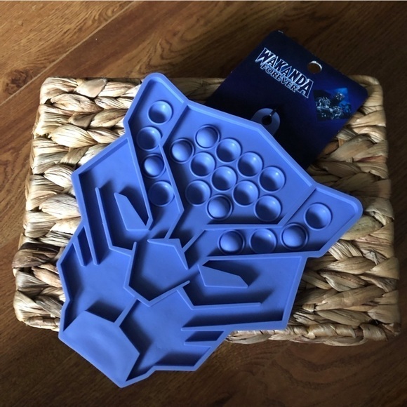 Marvel: Wakanda Forever Silicon Trivet - Picture 1 of 2